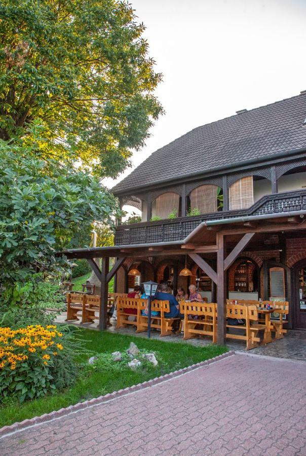 Gesztenyes Залакарош Экстерьер фото